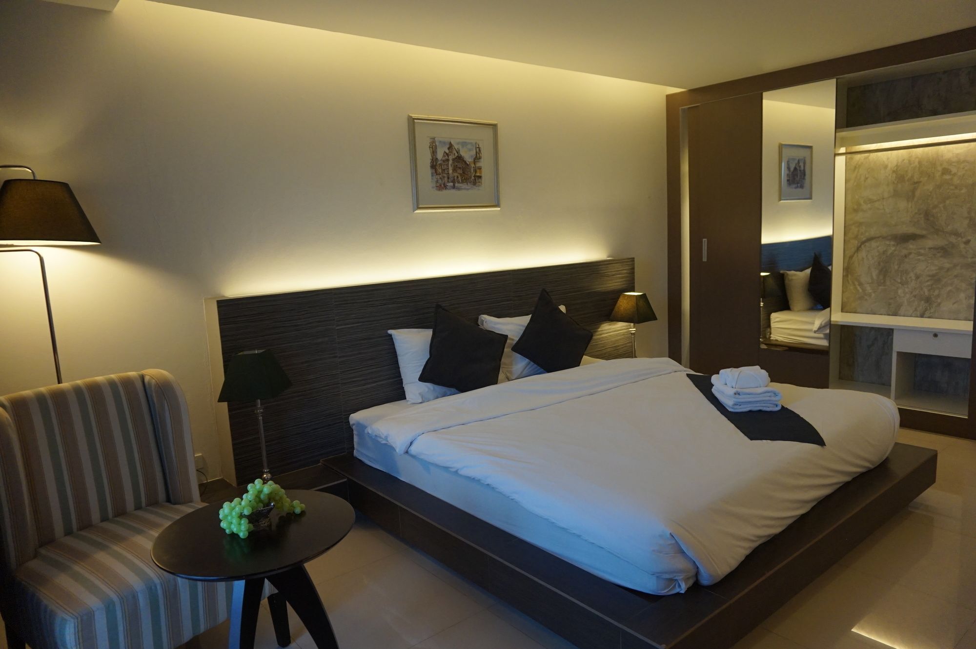 Fortune D Hotel Phitsanulok Buitenkant foto