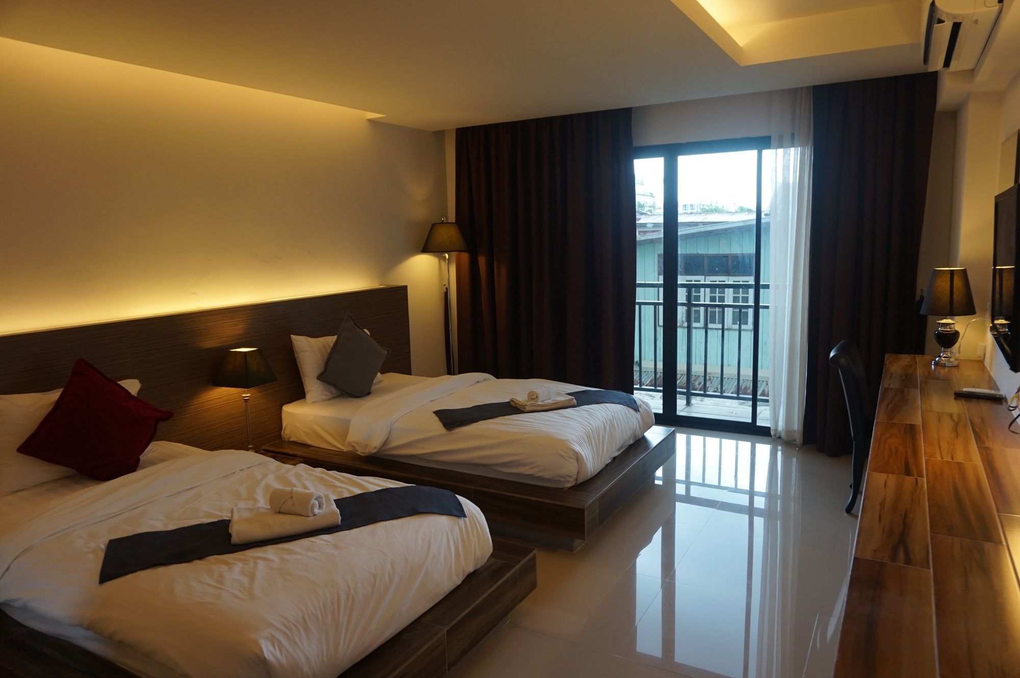 Fortune D Hotel Phitsanulok Buitenkant foto