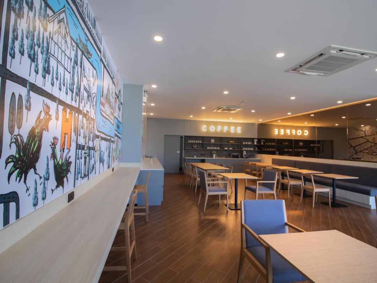 Fortune D Hotel Phitsanulok Buitenkant foto