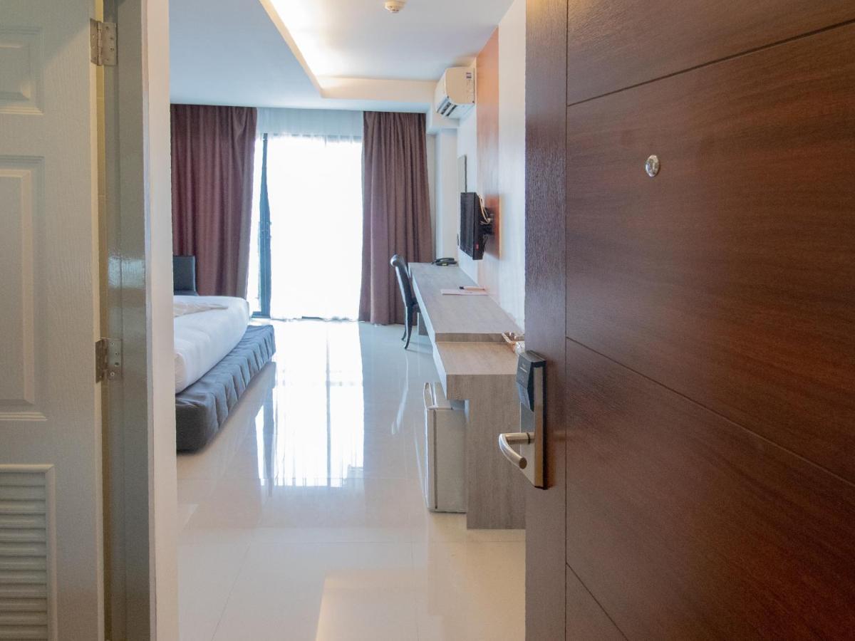 Fortune D Hotel Phitsanulok Buitenkant foto