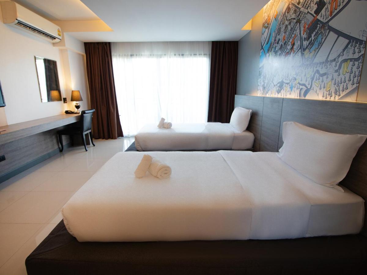 Fortune D Hotel Phitsanulok Buitenkant foto