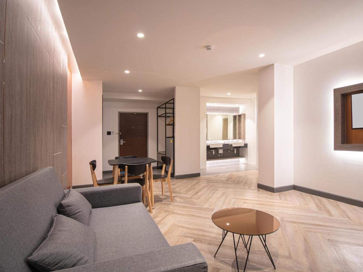 Fortune D Hotel Phitsanulok Buitenkant foto